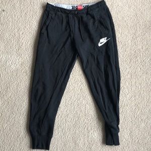 Nike Pants - Nike Jogger Sweatpants Nike Pants - Nike Jogger Sweatpants